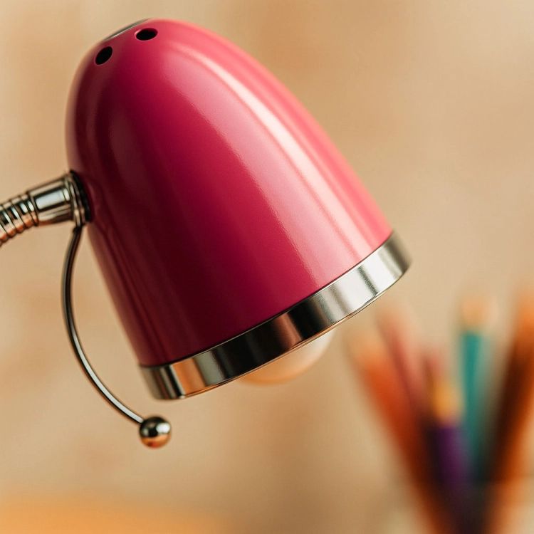 Lampka biurkowa K-MT-200 RÓŻOWY z serii KAJTEK